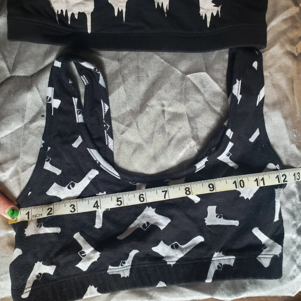 Blackheart and See You Monday Medium Sportsbra - Picture 5 of 7